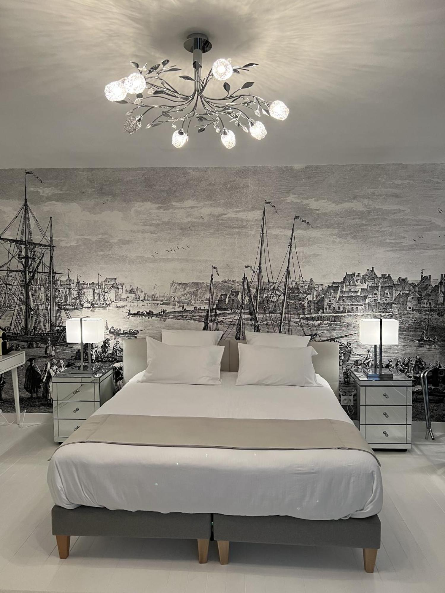 دْييب Villa Castel Chambres D'Hotes B&B الغرفة الصورة