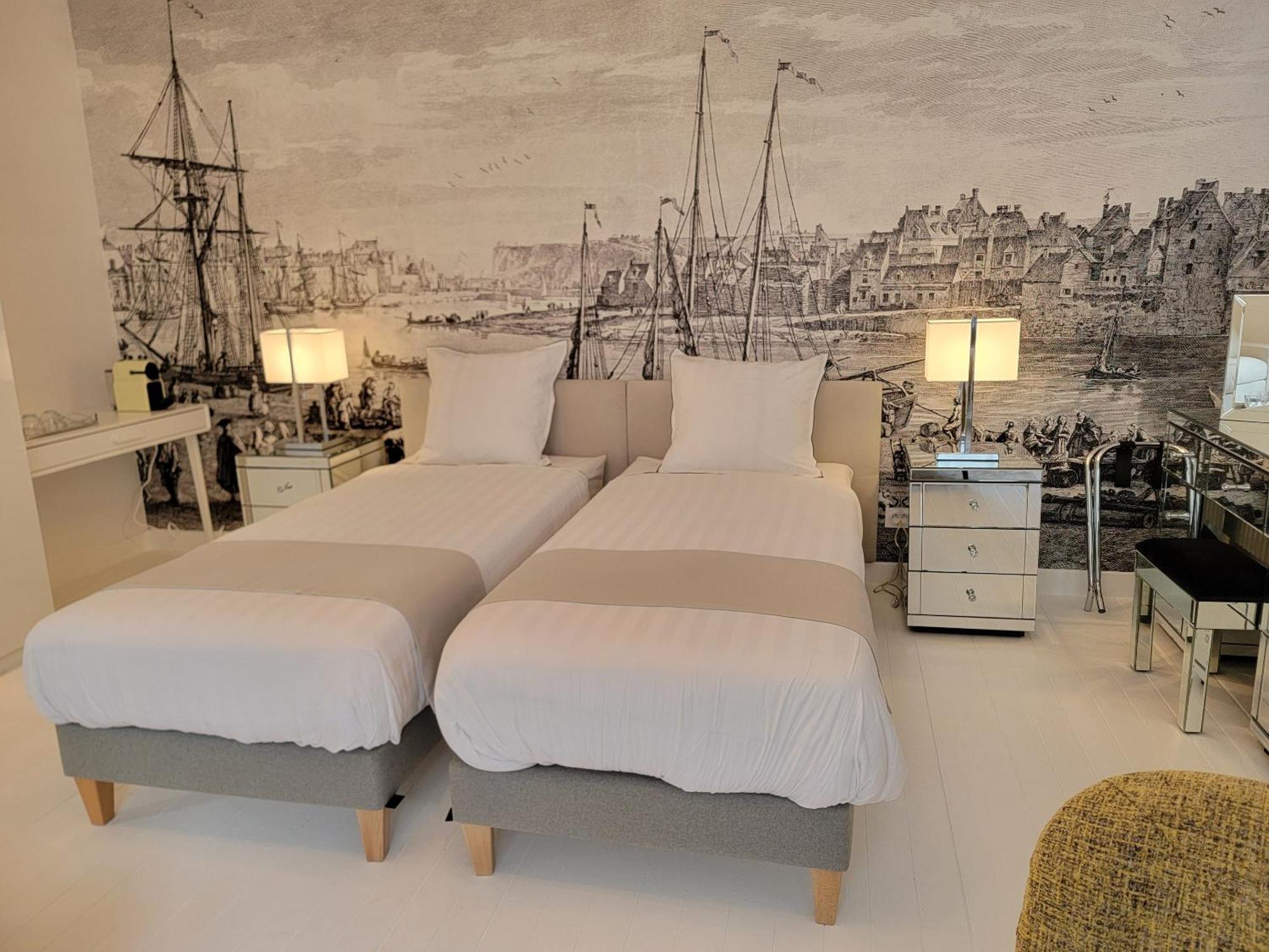دْييب Villa Castel Chambres D'Hotes B&B الغرفة الصورة