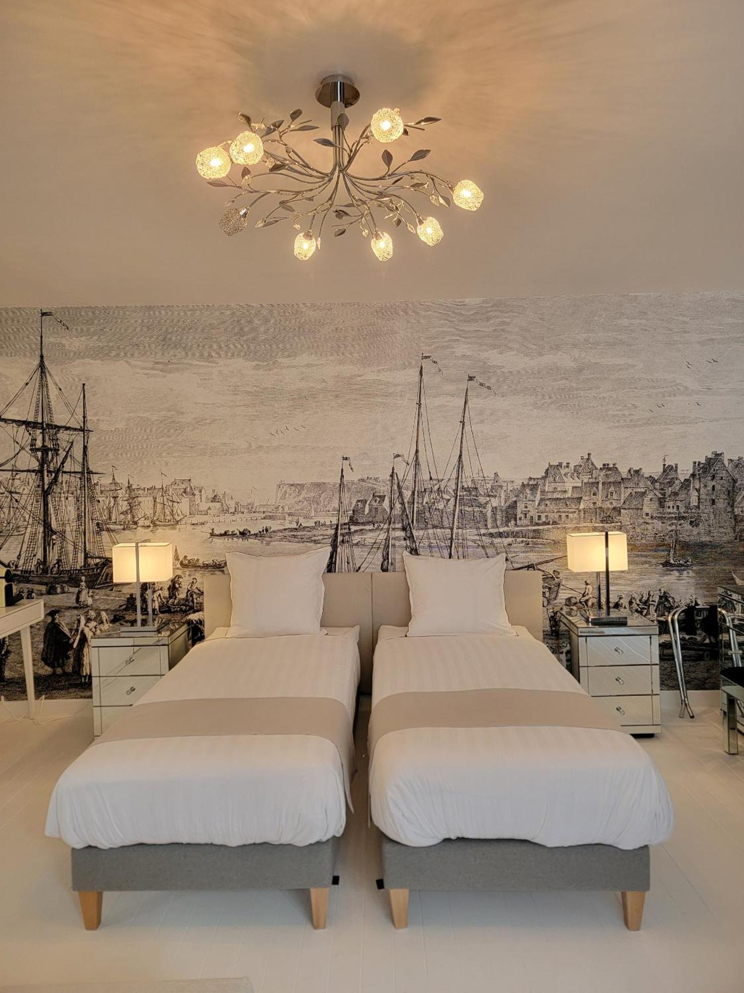 دْييب Villa Castel Chambres D'Hotes B&B الغرفة الصورة