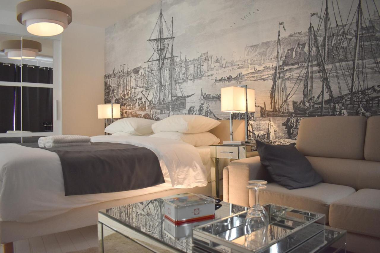 دْييب Villa Castel Chambres D'Hotes B&B الغرفة الصورة